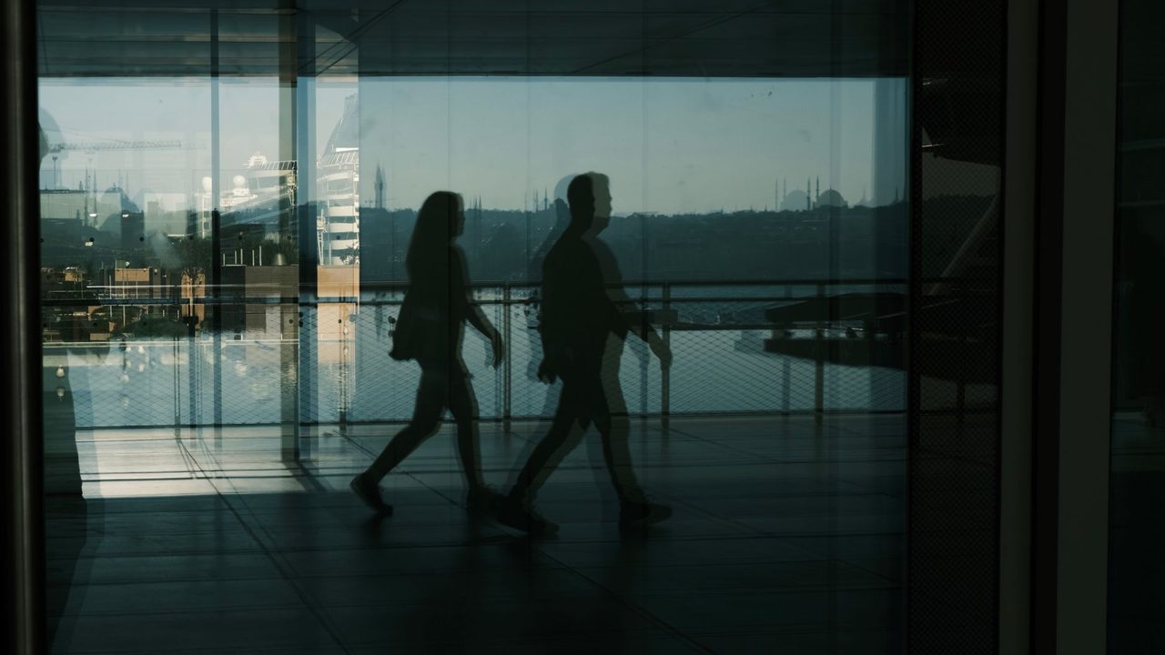 Umsteigen ohne Stress: Mindestumsteigezeit und Transit